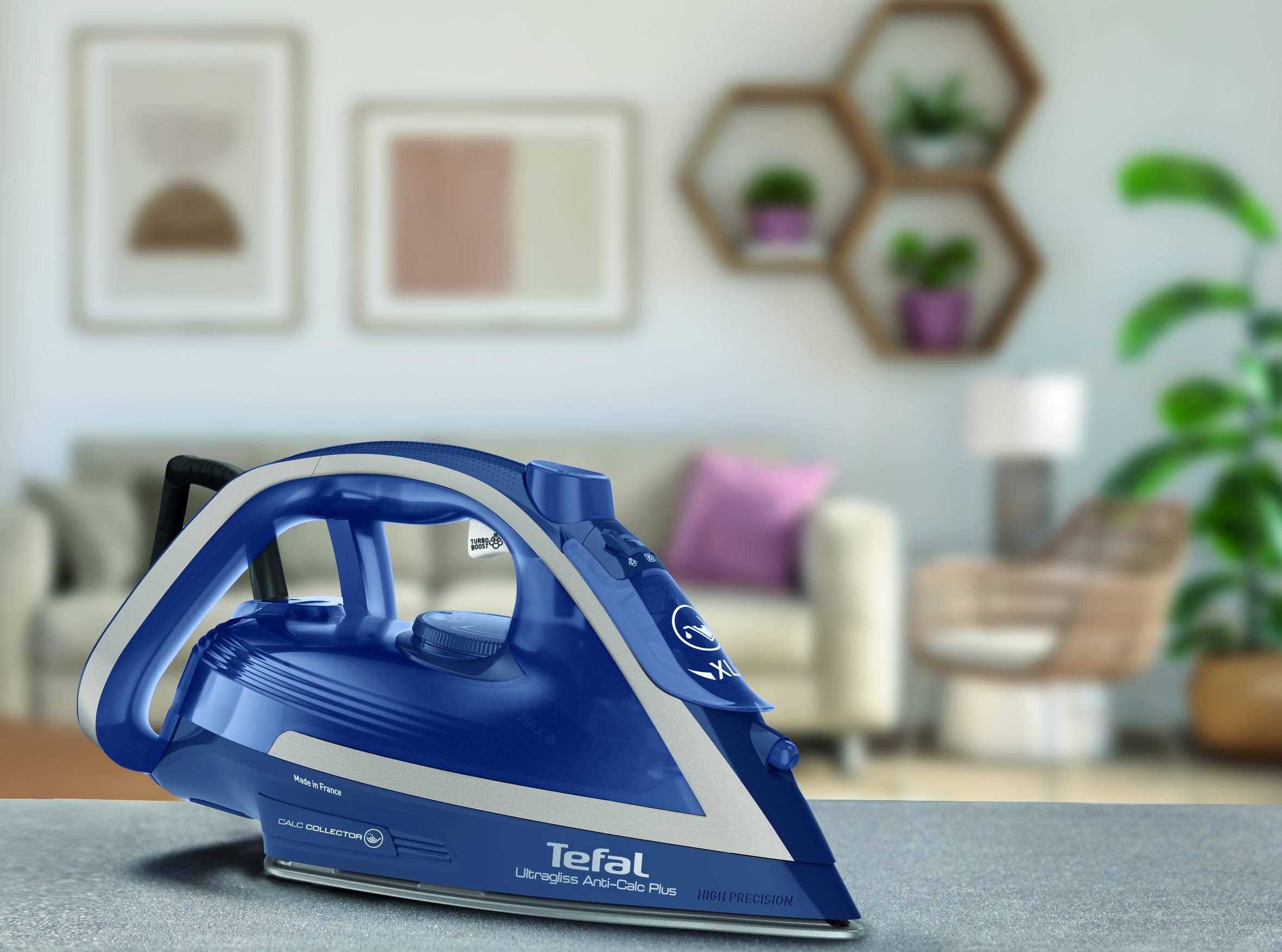 Gőzölős vasaló Tefal Ultragliss Plus FV6830E0 Sötét kék/Fehér