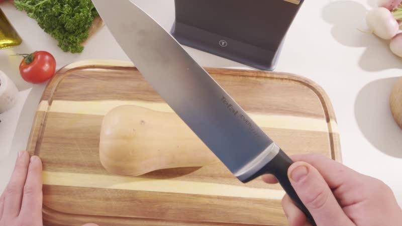 Tefal EverSharp önélező séfkés és késblokk beépített élezőfunkcióval, K297S244