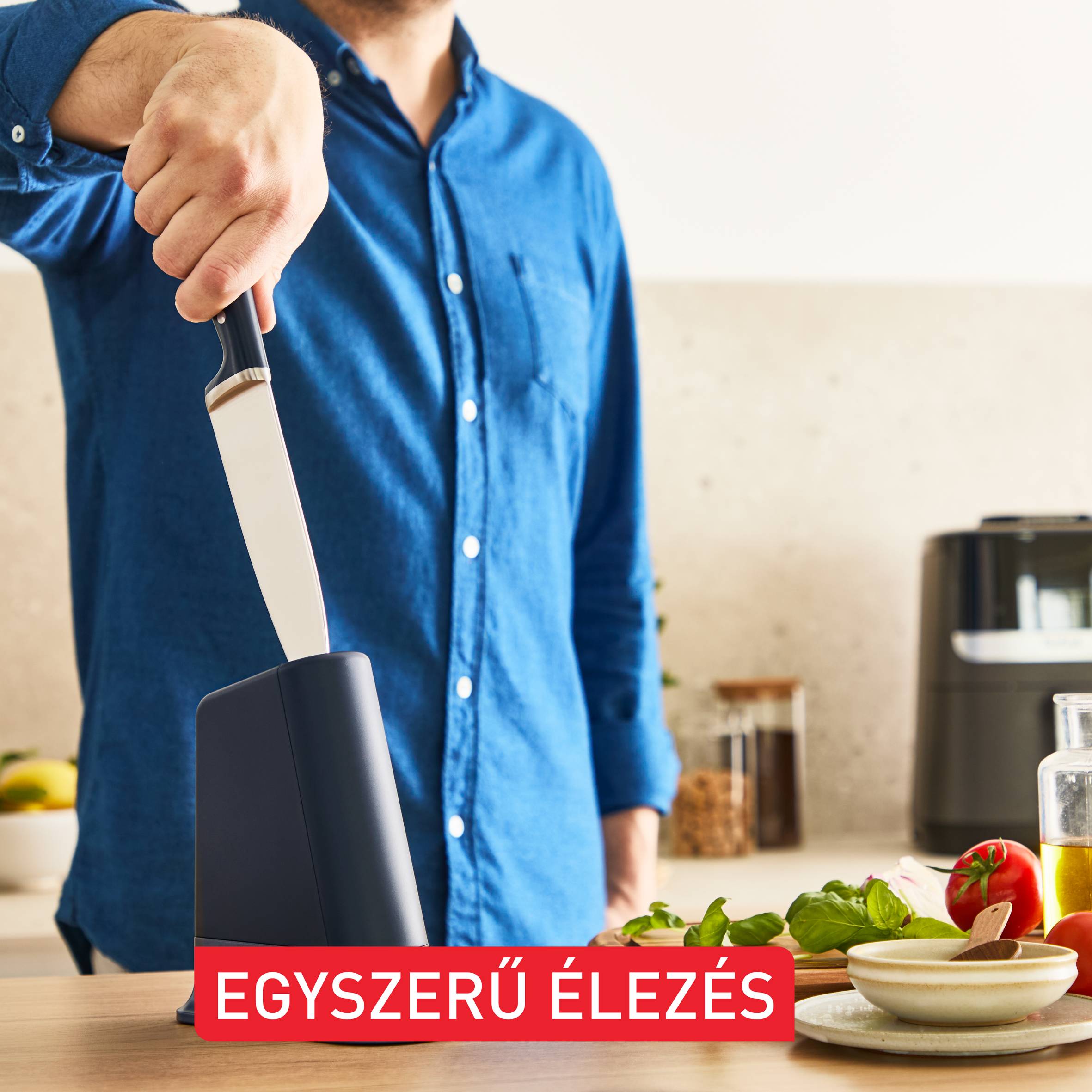 Tefal EverSharp önélező séfkés és késblokk beépített élezőfunkcióval, K297S244