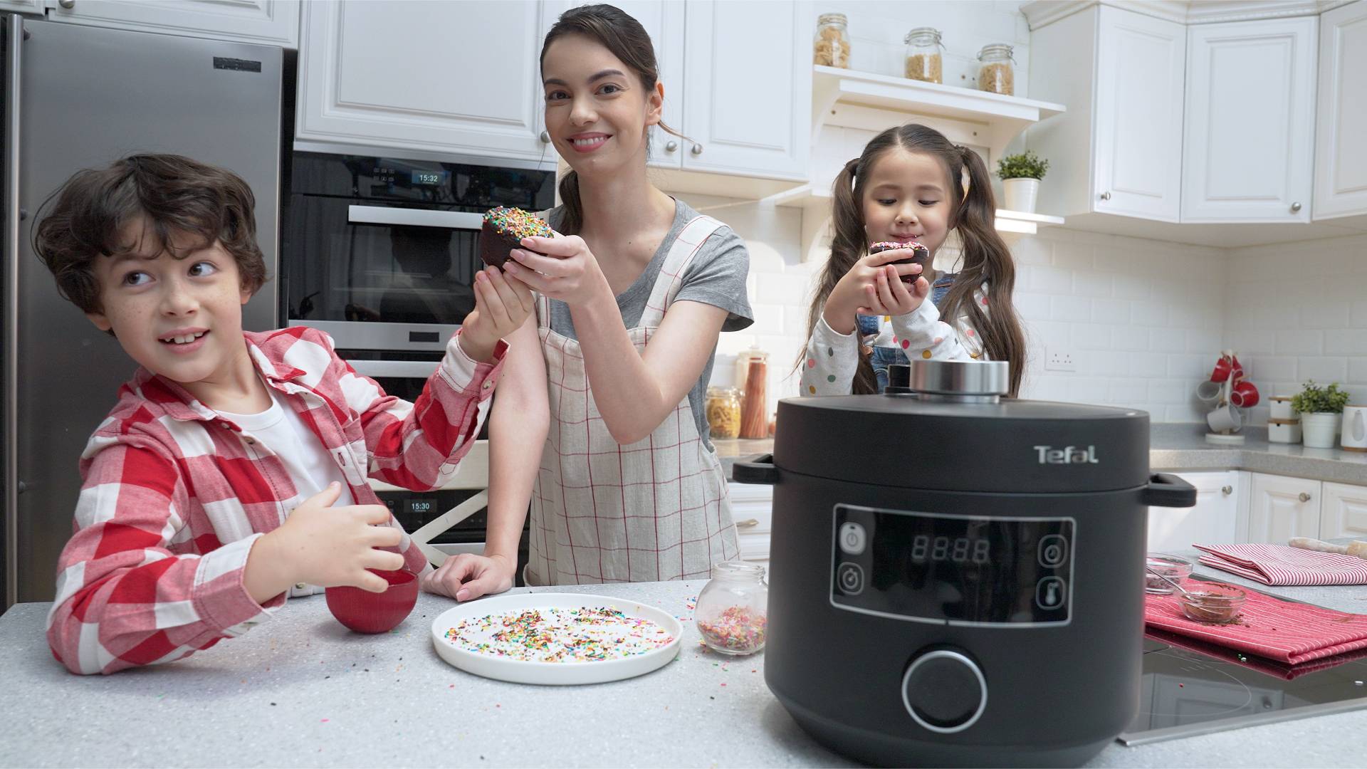 Többfunkciós elektromos kukta Tefal Turbo Cuisine CY754830 Fekete